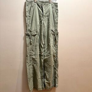 American Eagle Outfitters Womens Juniors Size 4 Wide Leg Green Cargo Pants Khaki